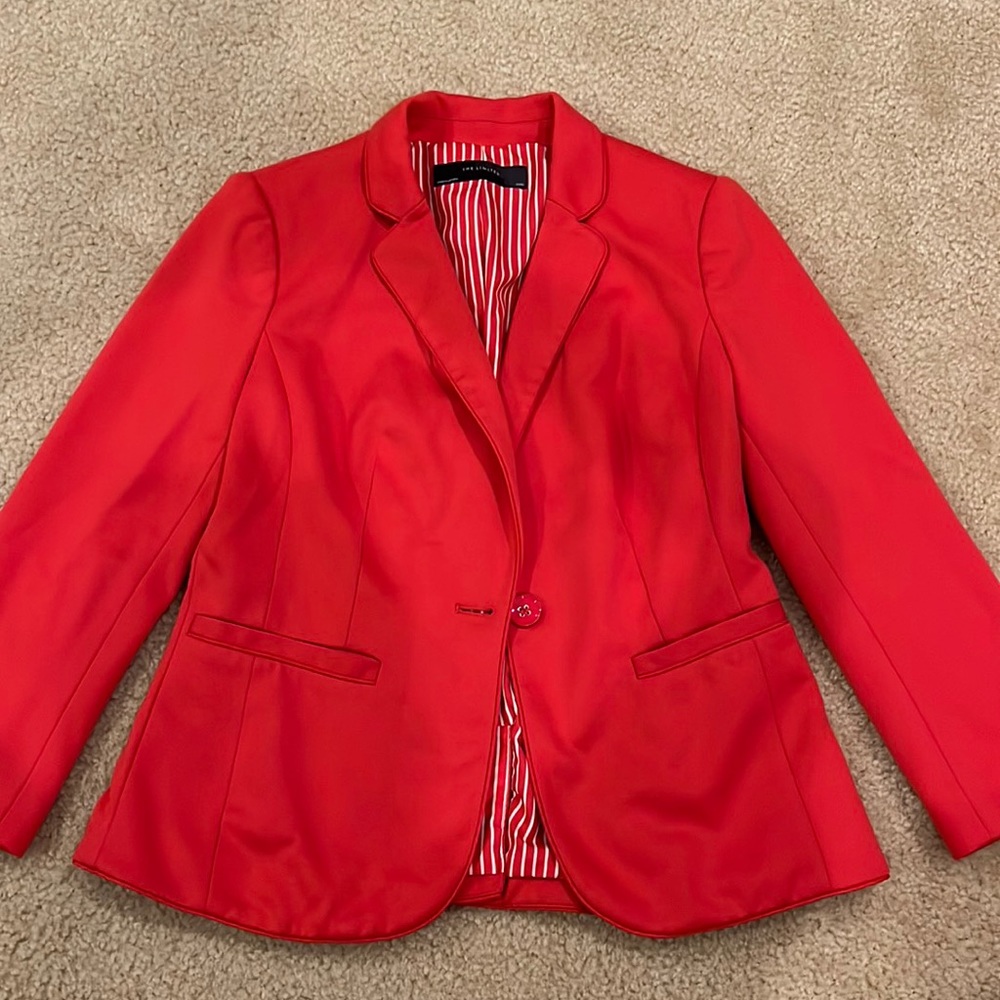 The limited 3/4 sleeve cotton blazer